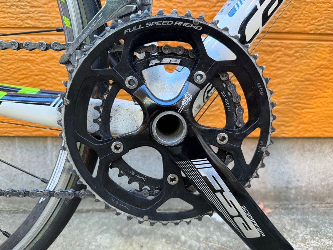 ロードバイク キャノンデール CAAD10 2015年　サイズ52