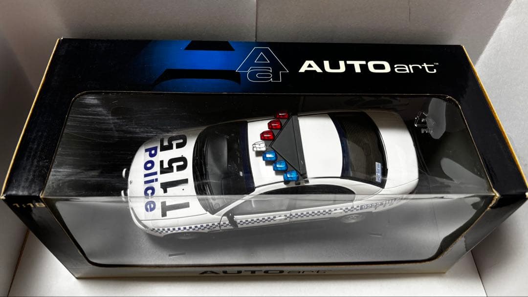 超希少 オートアート 1/18 ホールデン コモドア VT パトカー 17年モノ