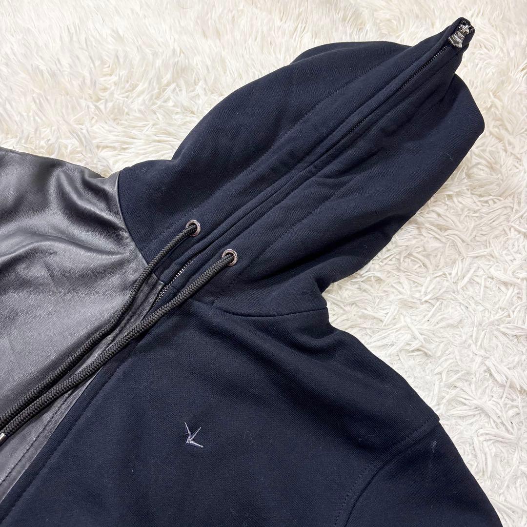 希少 1PIU1UGUALE3 RELAX ラムレザー 切替 パーカー　ロゴ