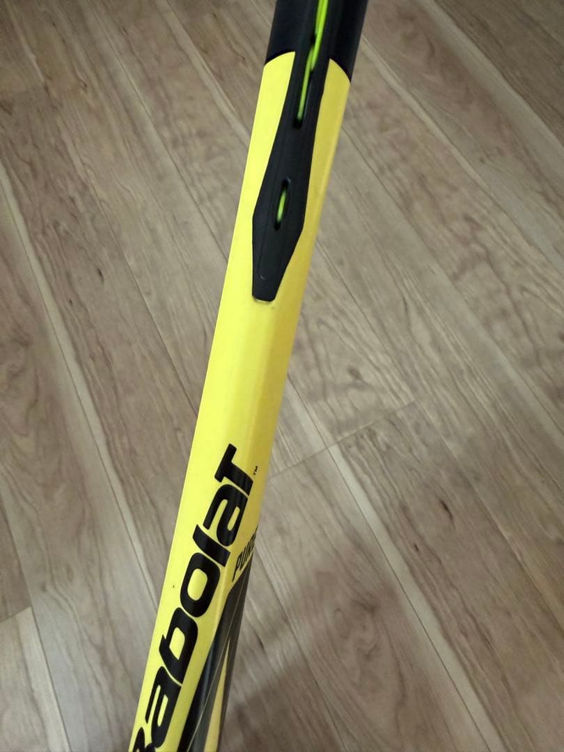 Babolat ピュアアエロプラス2019　2本セット