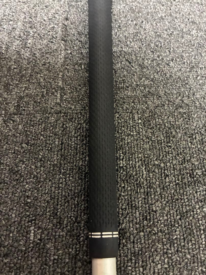 TOUR AD IZ6S ドライバー用 テーラーメイドスリーブ付き