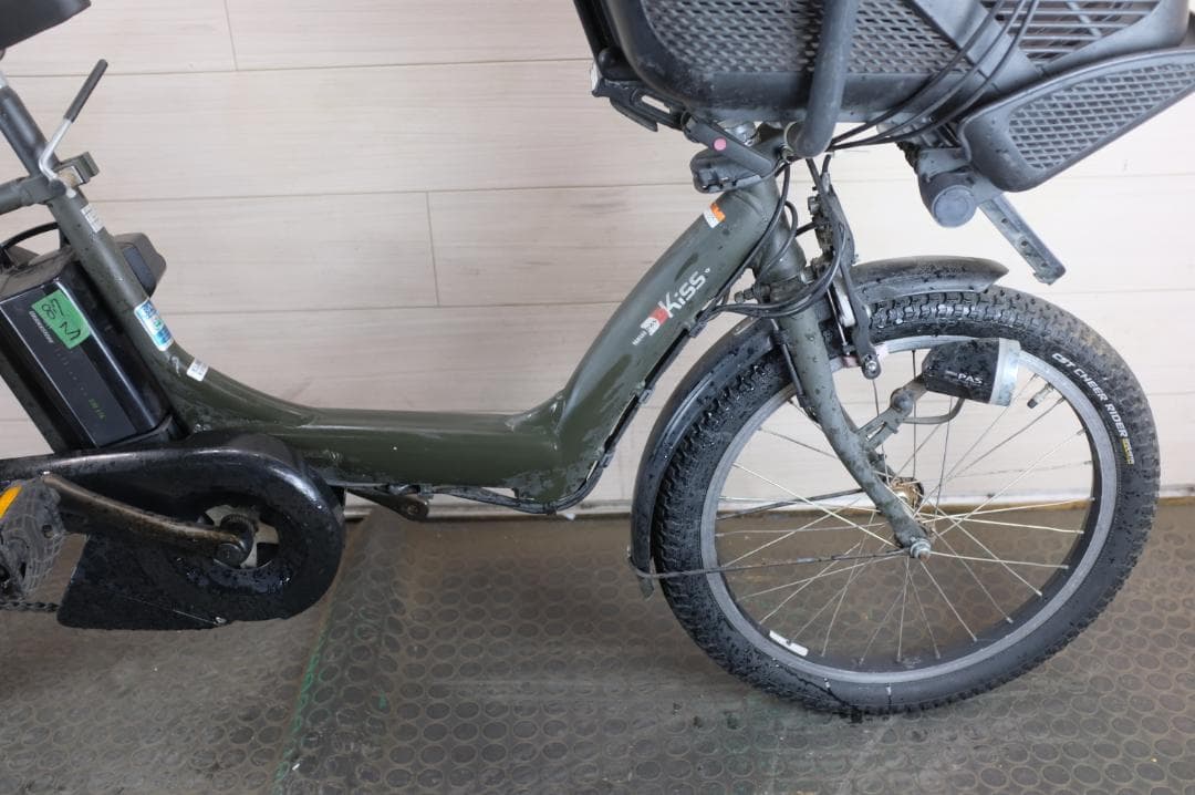 ヤマハ　PAS KISS　20インチ　3段　8.7Ah(3点灯）充電器あり