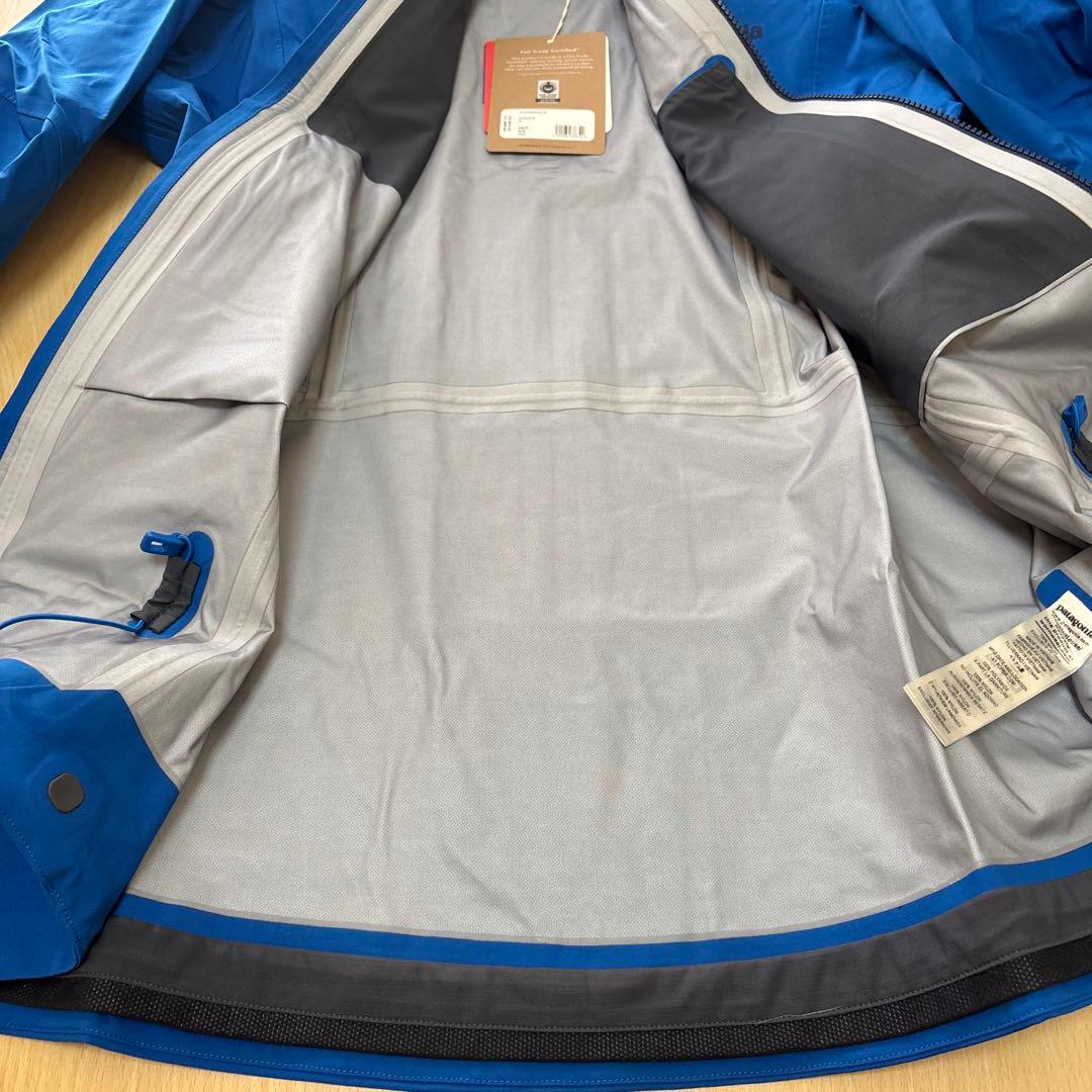 【新品】パタゴニア　ストームストライド ジャケット ウィメンズ M