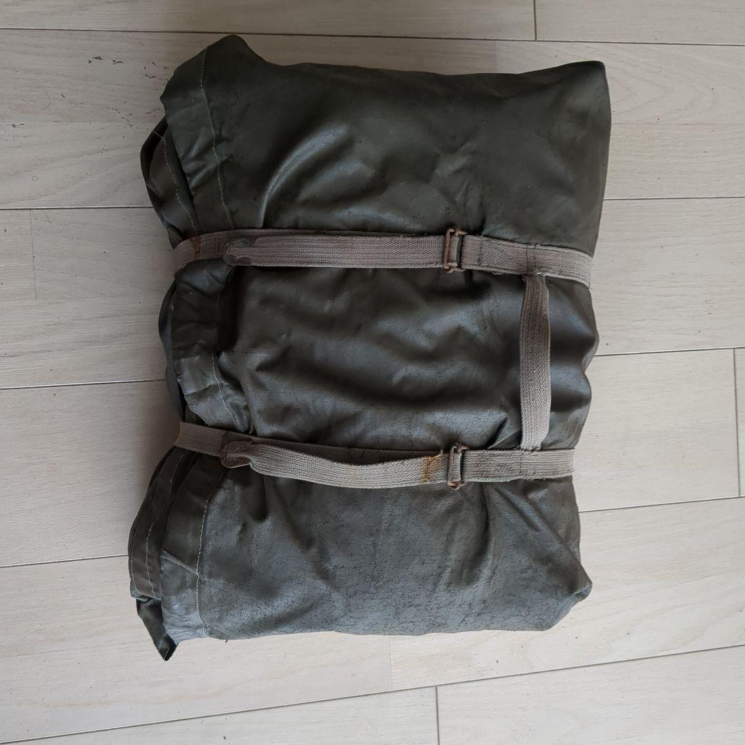 フランス軍　オリーブグリーン 寝袋