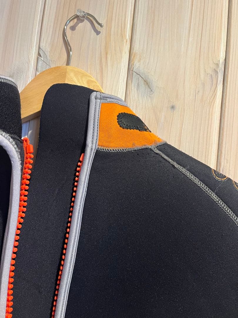 う*み様 アクアラング5.5ミリウエットスーツ　XL