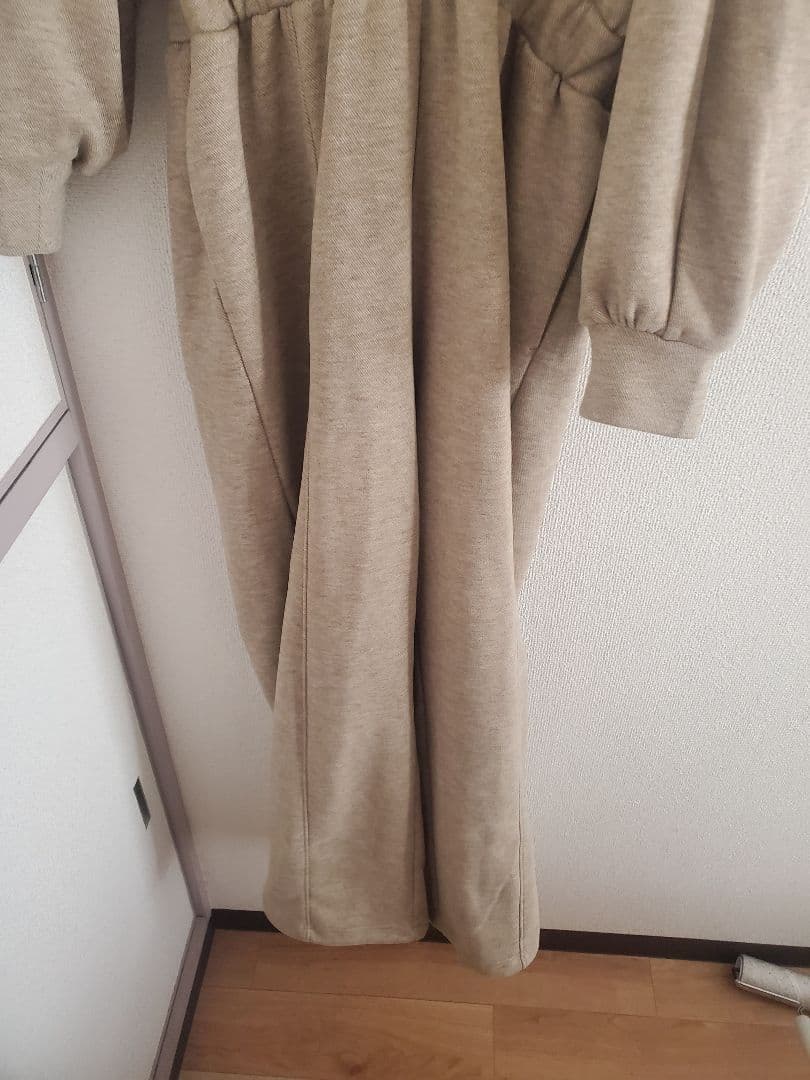 クラネ　HOODED SWEAT ALL IN ONE （BEIGE）