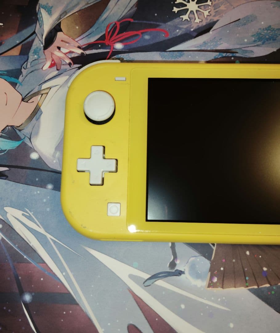 Switch　lite　ライト　イエロー　本体　ジャンク品