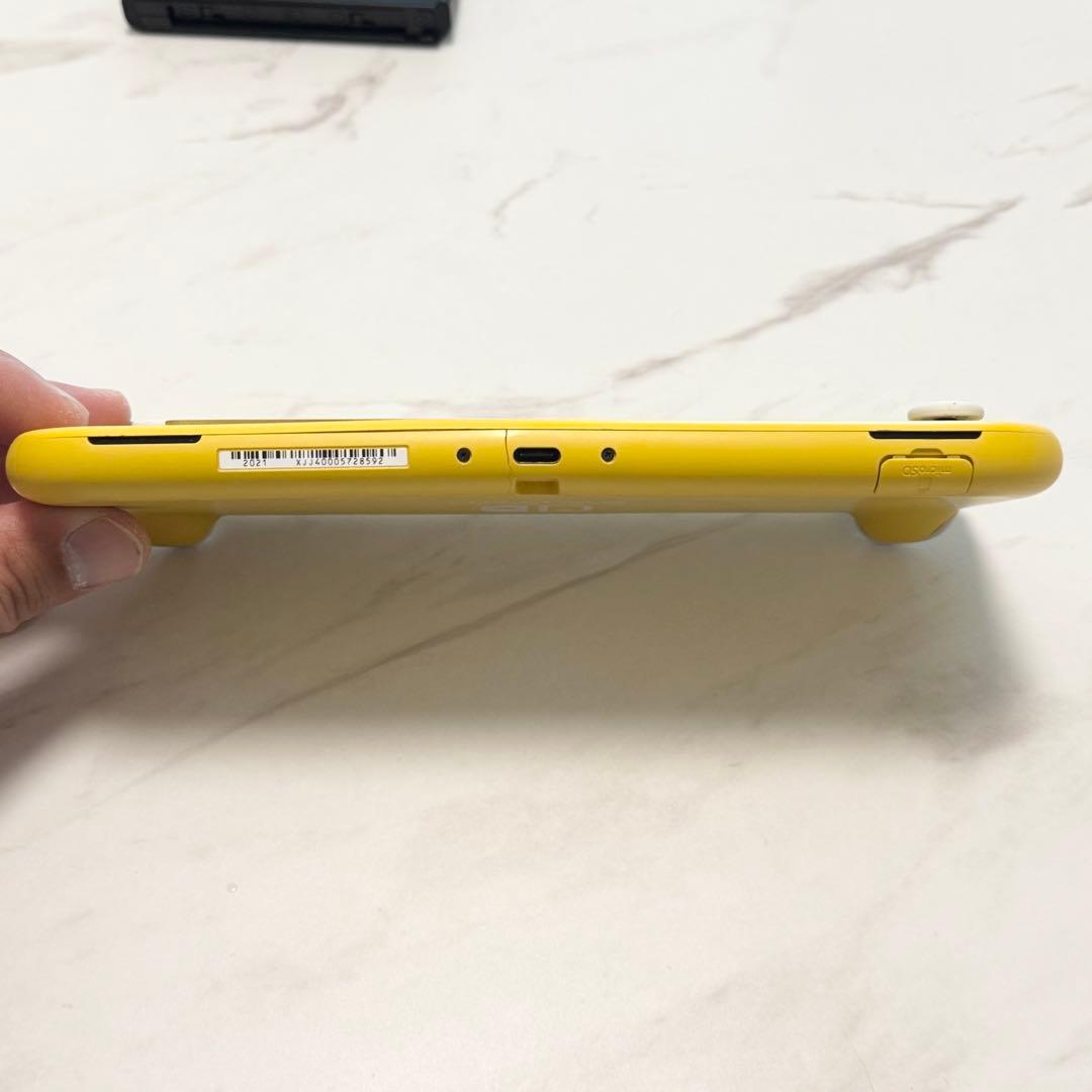 【訳あり】Nintendo Switch Lite イエロー