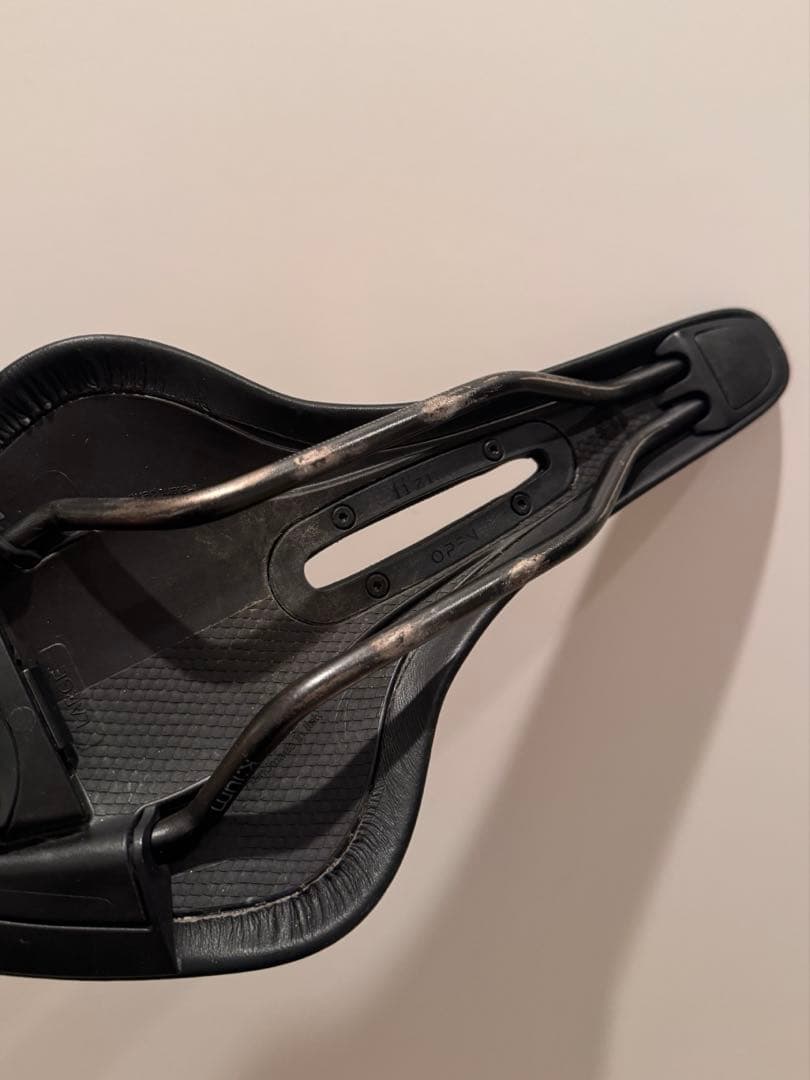 フィジーク　アリオネ　open r3 fizik arione