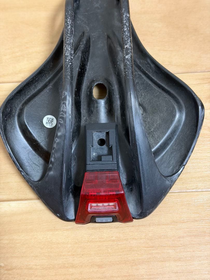 CADEX BOOST カデックス ブースト サドル 純正リアライト付