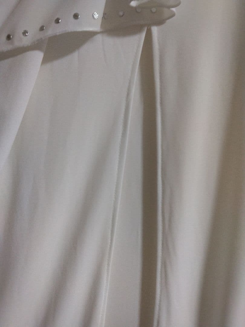 ホワイト スパンコール ドレープスカート、スリム、後ろリボン スリット
