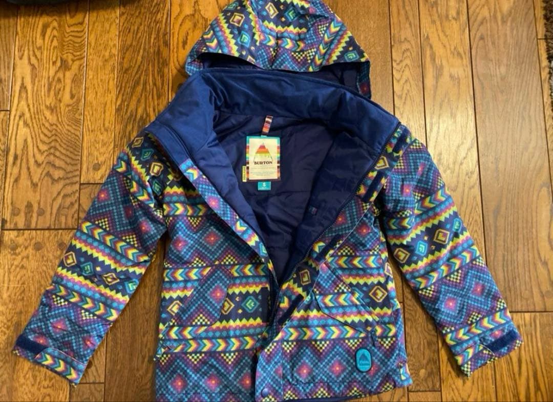 【美品】バートン スノーウェアSサイズ 雪遊び スノーボード ウェア