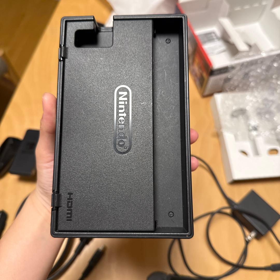 倫*也様 Nintendo Switch ニンテンドースイッチ　本体