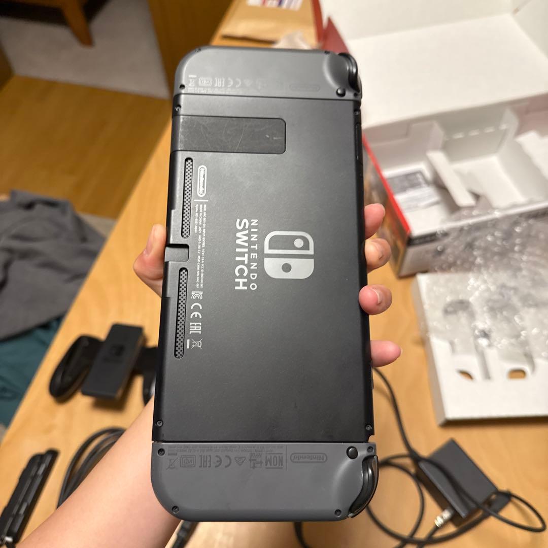 倫*也様 Nintendo Switch ニンテンドースイッチ　本体