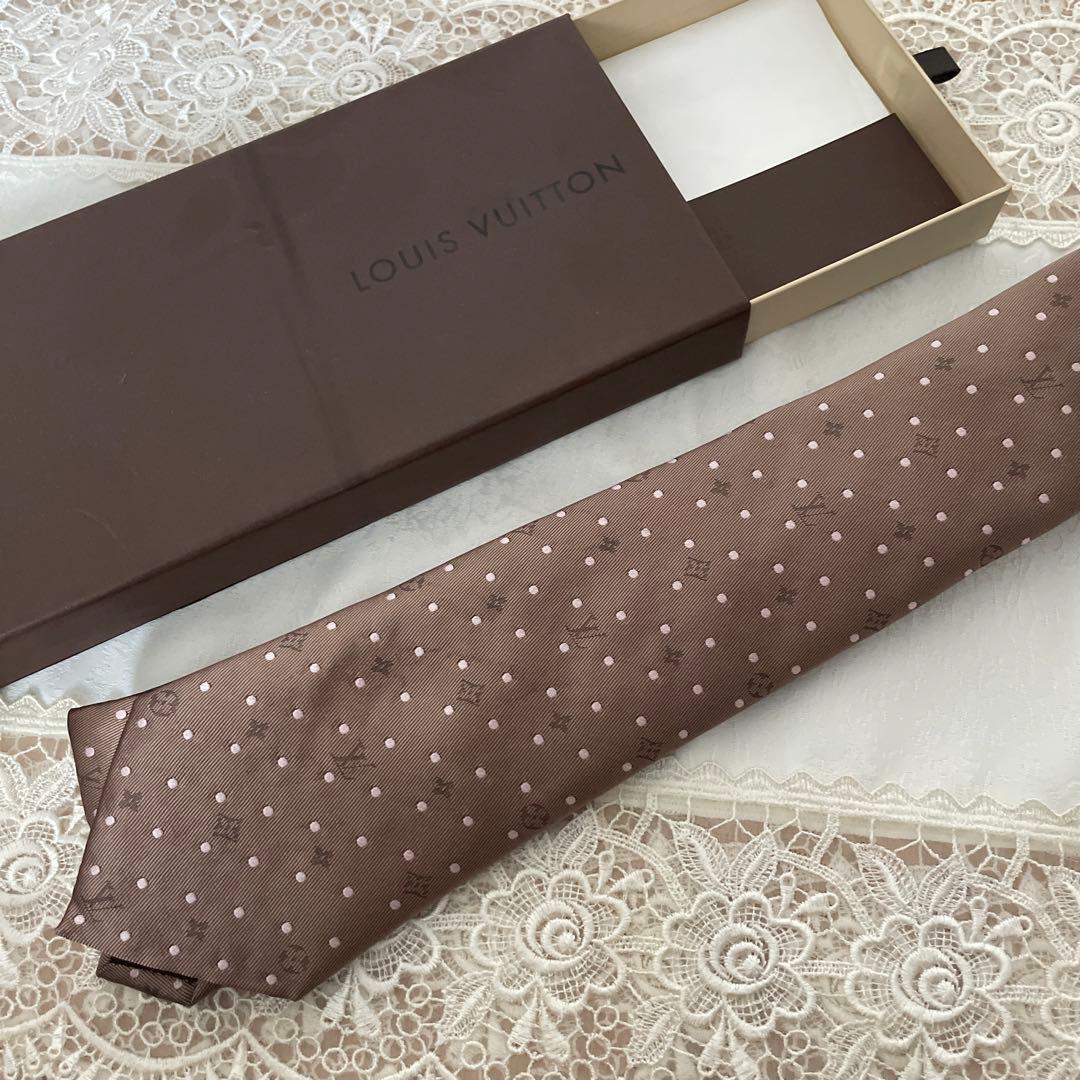 LOUIS VUITTONネクタイ