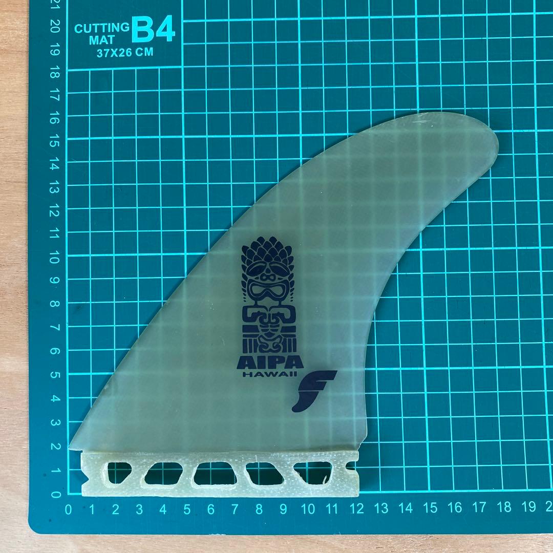 AIPE アイパ　ツインフィン　フューチャーフィン ケース付