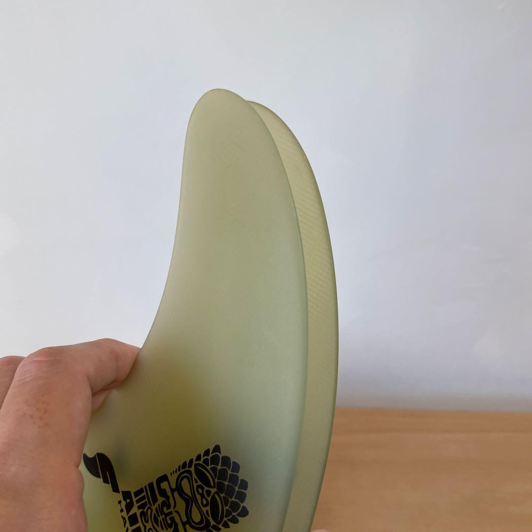 AIPE アイパ　ツインフィン　フューチャーフィン ケース付