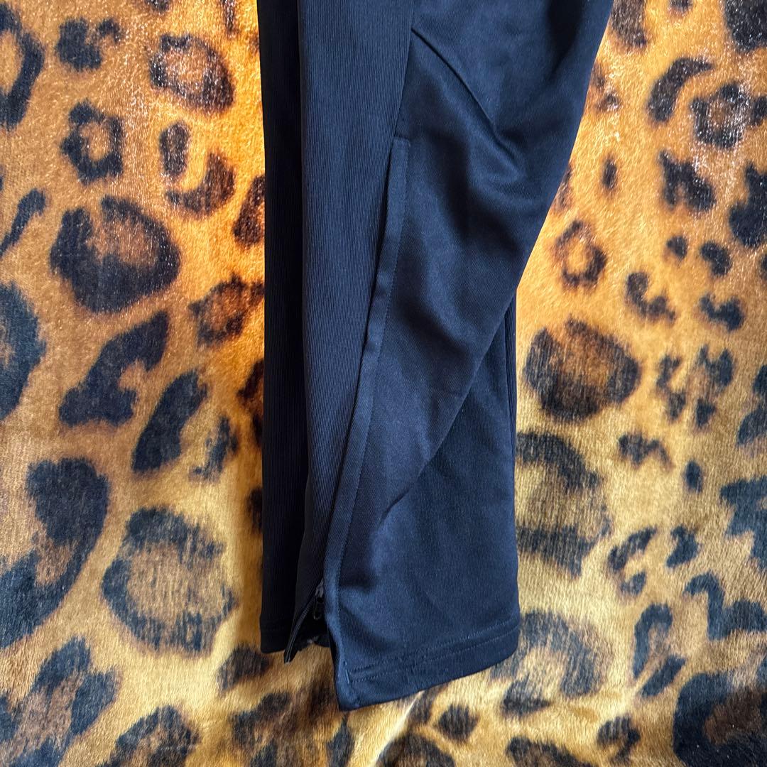 adidas 黒　上下セットO size 長袖　football Futsal