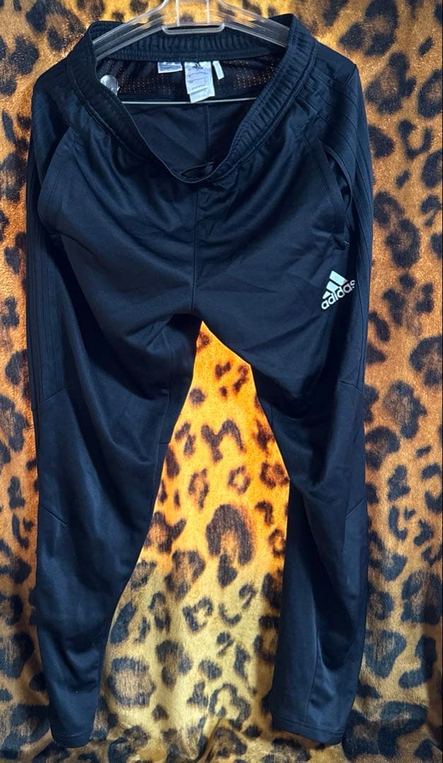 adidas 黒　上下セットO size 長袖　football Futsal