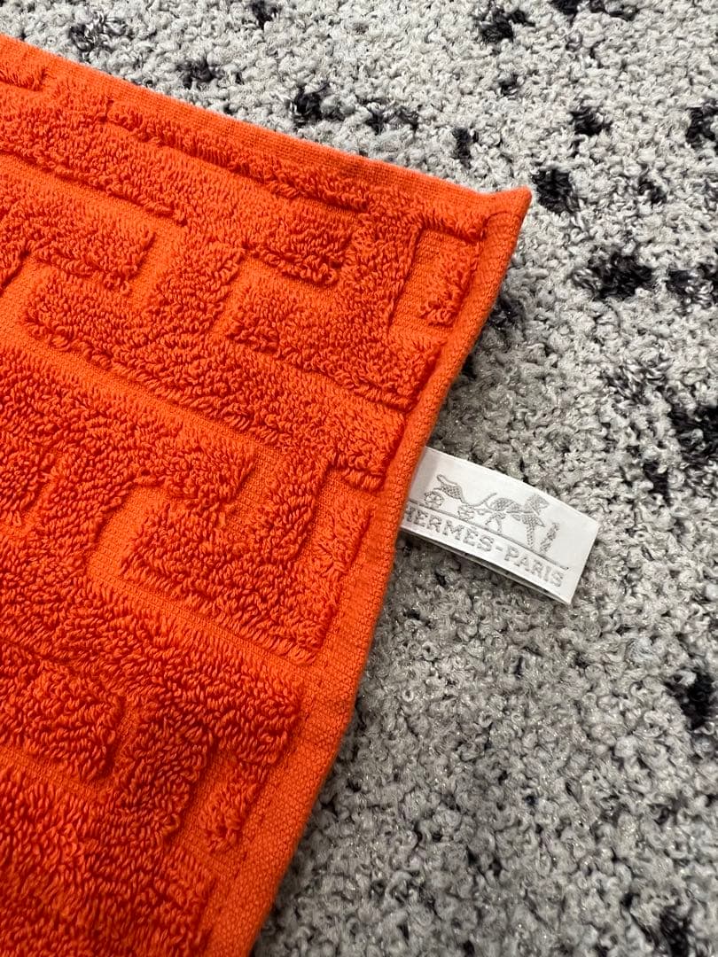 HERMES オレンジ バスタオル 箱付き