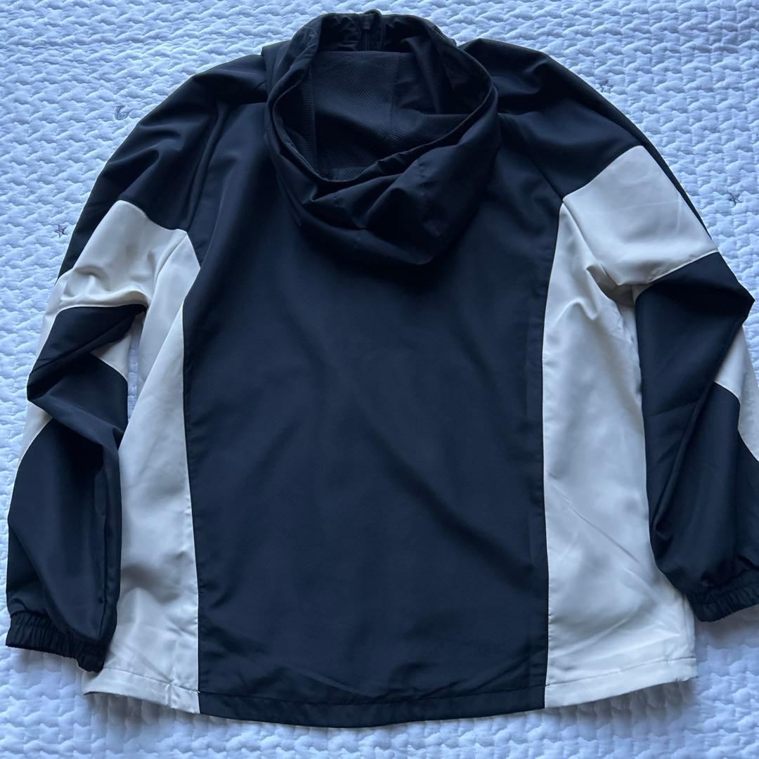 【新品】アンダーアーマー フード付きジャケット UVカット 黒/ベージュ