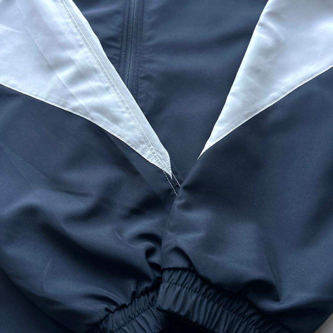 【新品】アンダーアーマー フード付きジャケット UVカット 黒/ベージュ