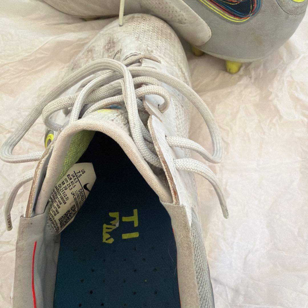 NIKE TIENPOレジェンド9エリート HG 25.5cmサッカースパイク