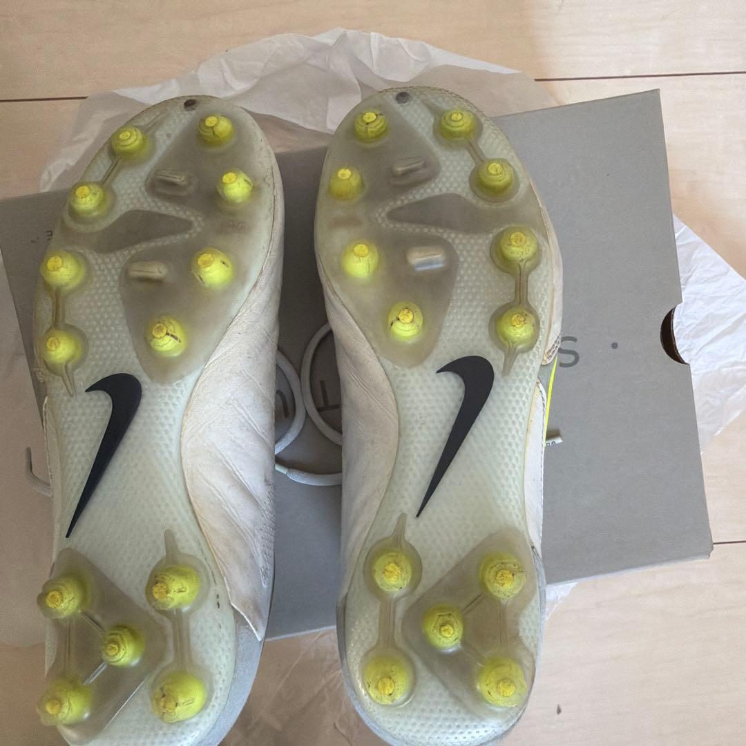 NIKE TIENPOレジェンド9エリート HG 25.5cmサッカースパイク