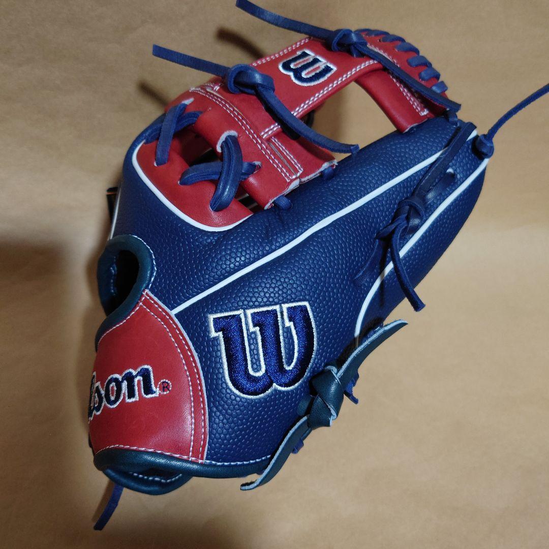 ウイルソン: 野球用:軟式グラブ: 右投げ:内野手用 : 86型 :ネイビー/赤