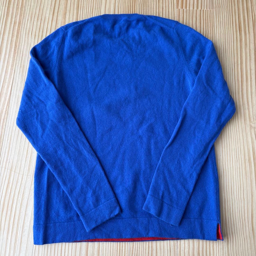 アルチビオ　ロゴ入り青色クルーネックセーター