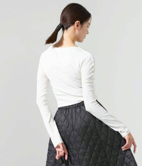 Chacottノーソーイングニットトップス