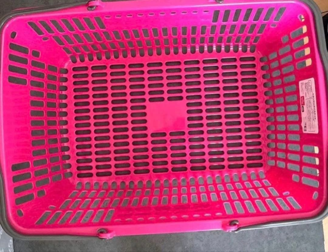 ★新品 ハローキティ ショッピングバスケット 買い物かご ピンク ヒョウ柄 かご