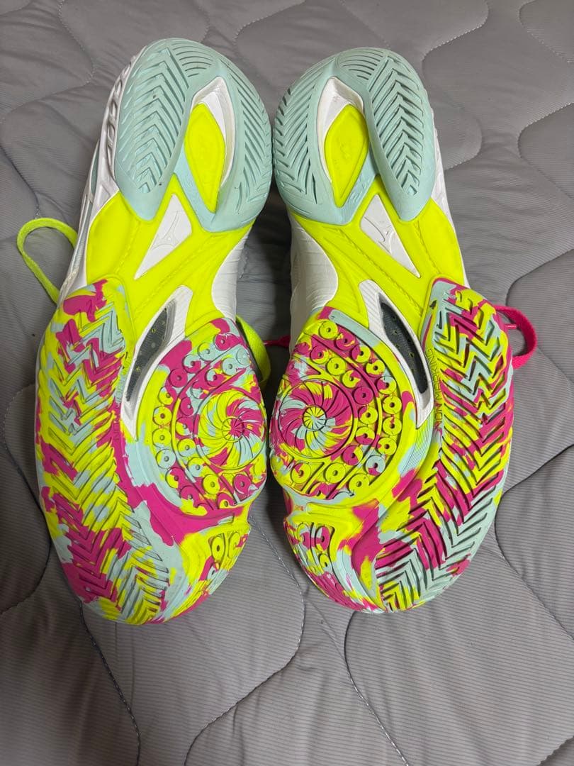 Mizuno バドミントンシューズ ホワイト/イエロー/ピンク 27.5cm