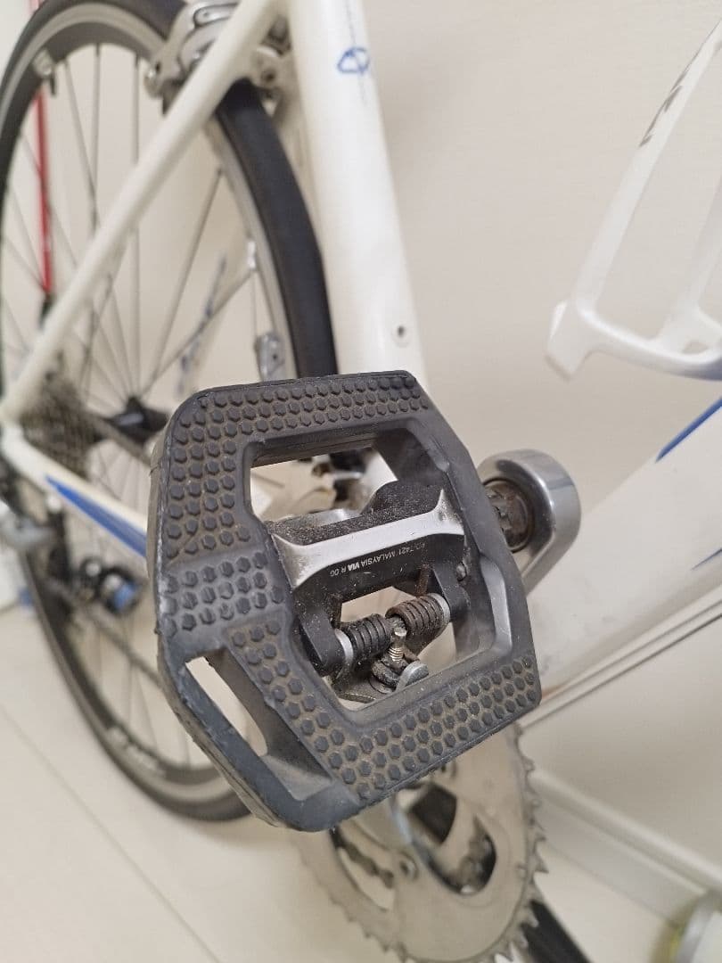 ［引越しのため、値下げ］Giant ロードバイク ホワイト/ブルー