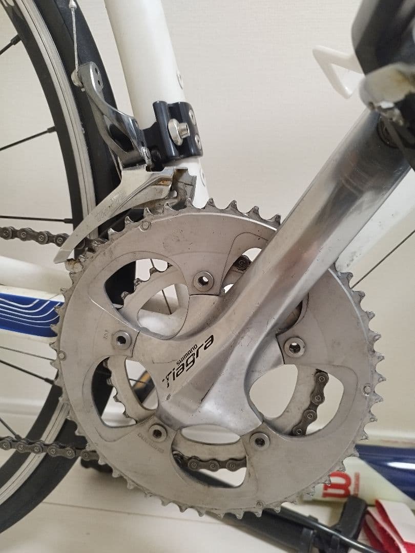 ［引越しのため、値下げ］Giant ロードバイク ホワイト/ブルー