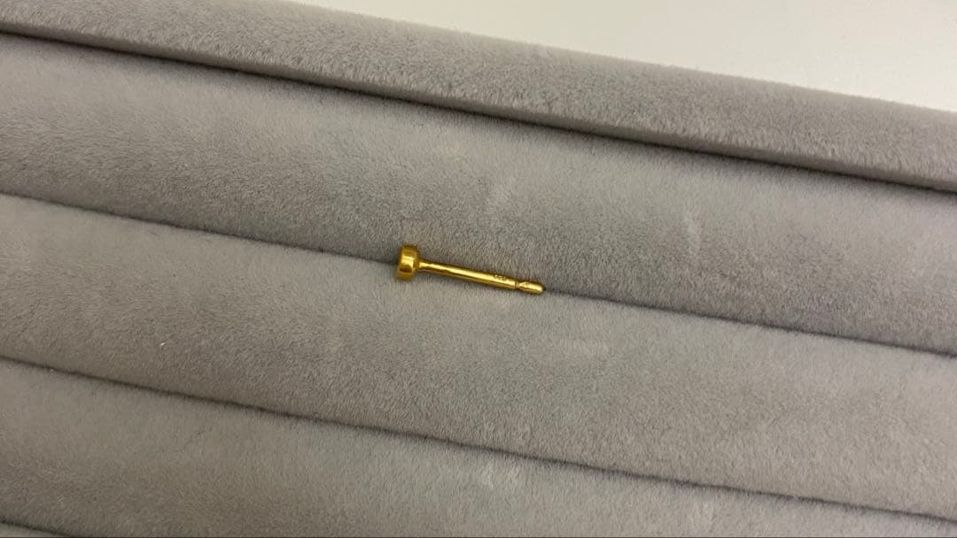 ボナンザ　22金シンプルセカンドピアス