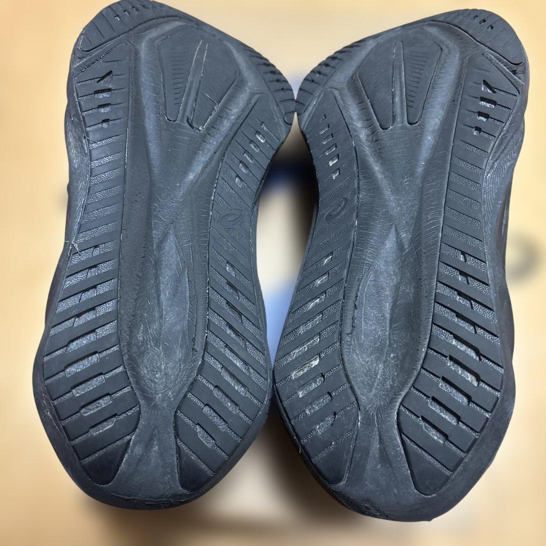 【美品】アシックスASICS ランニングシューズ　ノヴァブラスト5 27.5cm