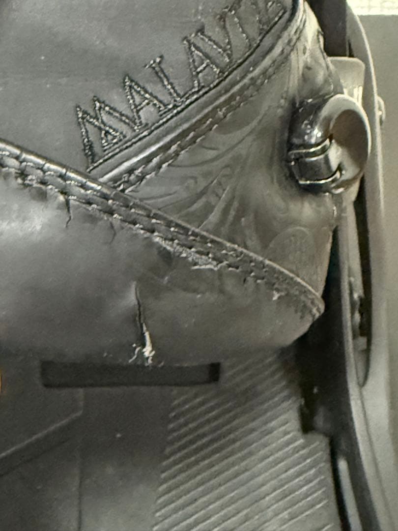 バートン　Burton MALAVITA ビンディング Mサイズ