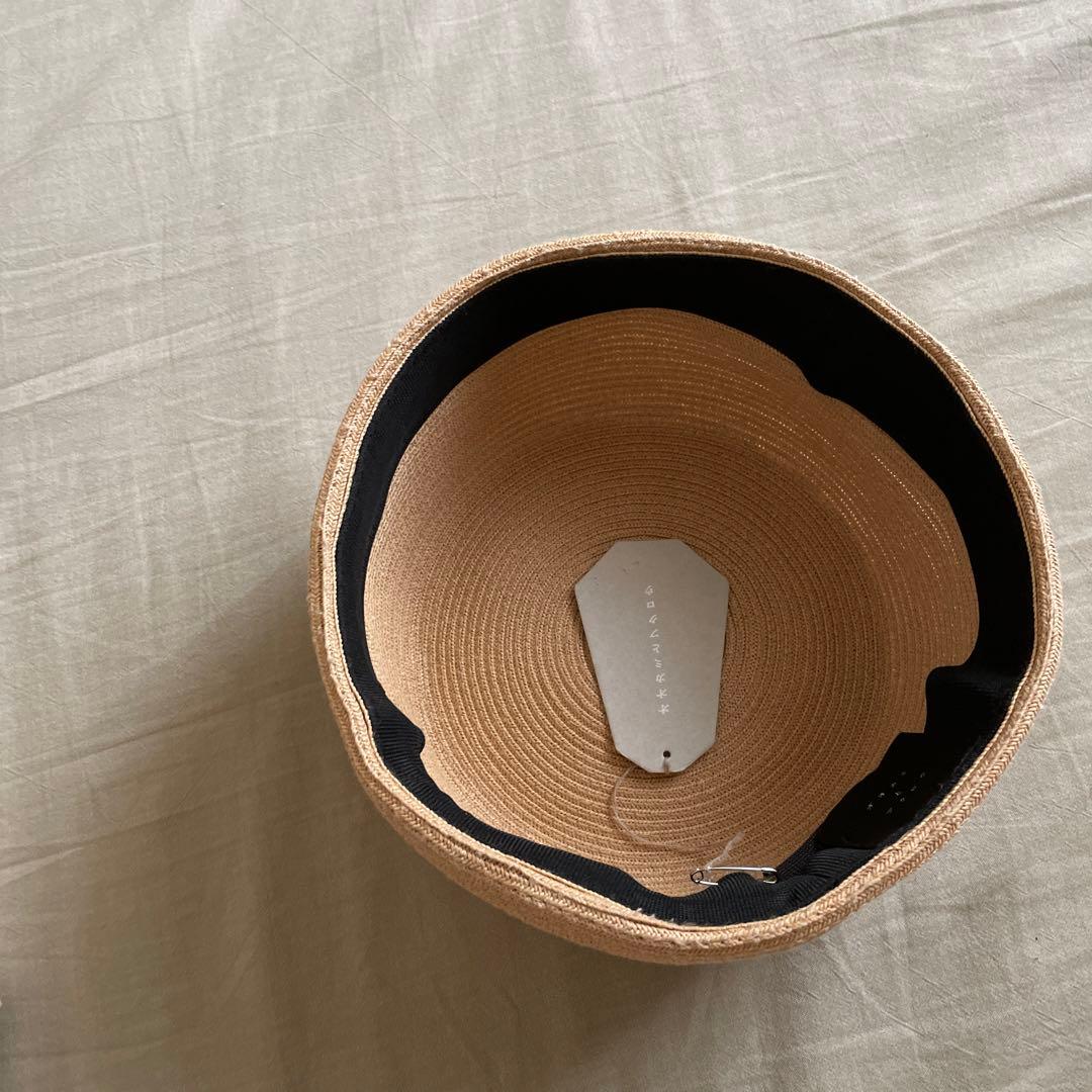 オオカミとフクロウ／麦わら帽子