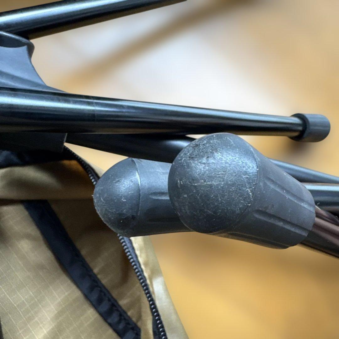 変更しました！ヘリノック　チェア　茶　フェス