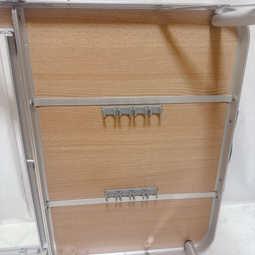 Coleman フォールディングテーブル　三折BBQテーブル コールマン