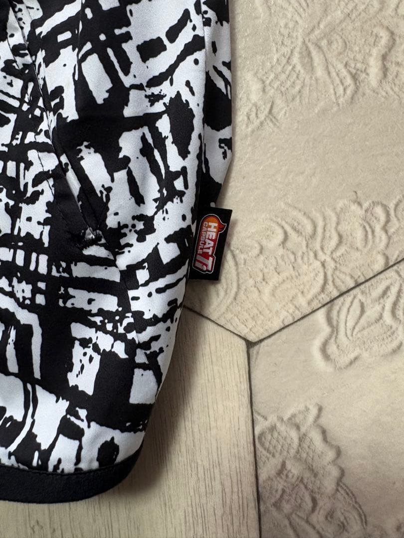 値下げしました！ヨネックス　ウインドブレーカー　Sサイズ　美品