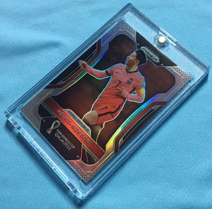 2022 カタールW杯カード ソン・フンミン シルバープリズム キラカード