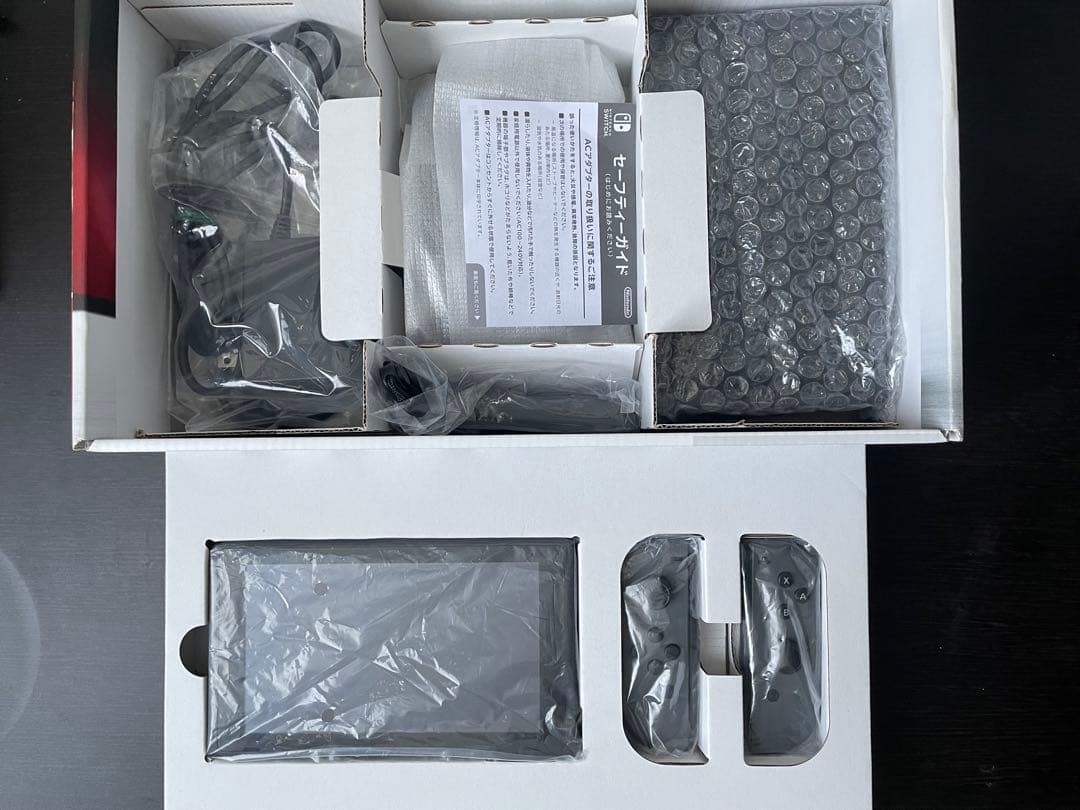 Nintendo Switch 本体 + α ※Joy-Con不良あり