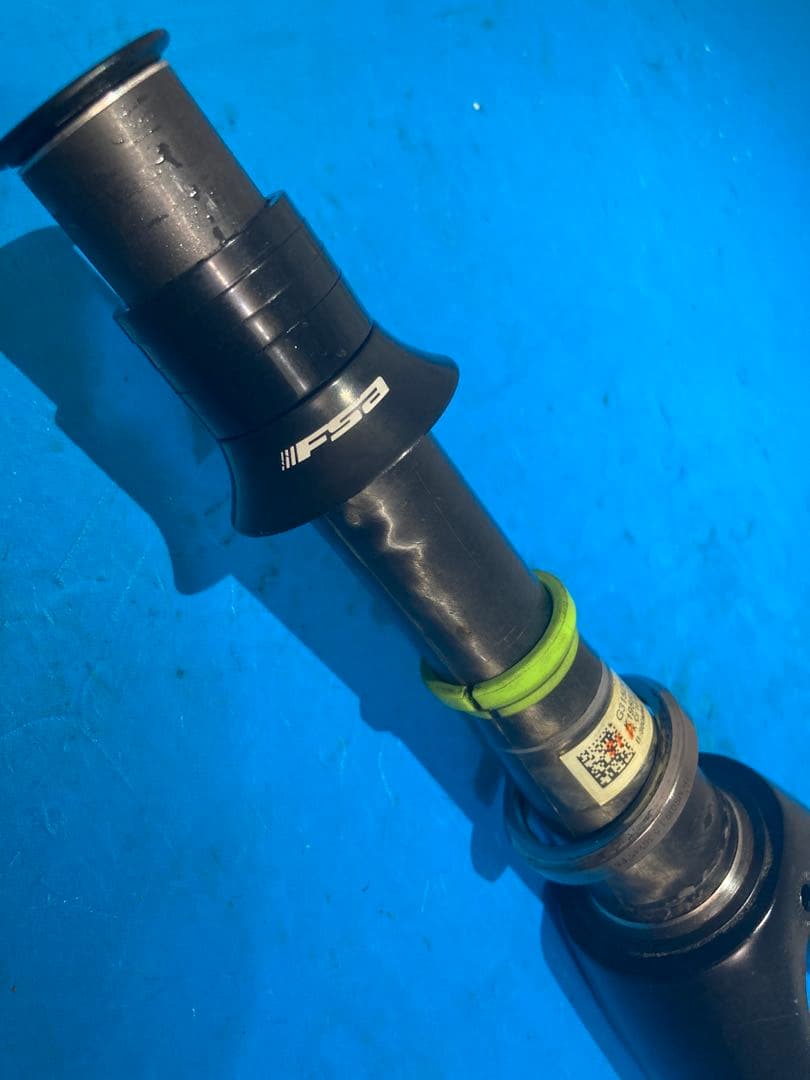 ★メリダ SCULTURA 400 フルカーボンフロントフォーク