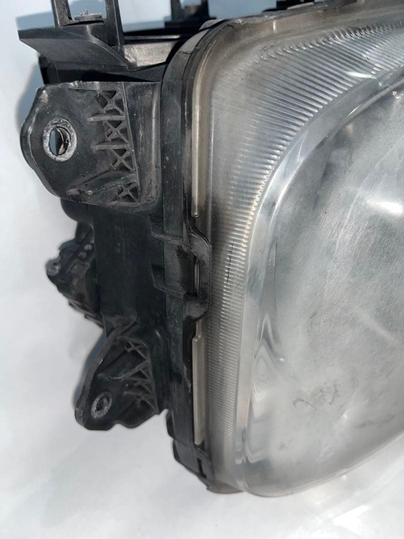 中古 日野 純正 KOITO 100-35052 左側ヘッドライト