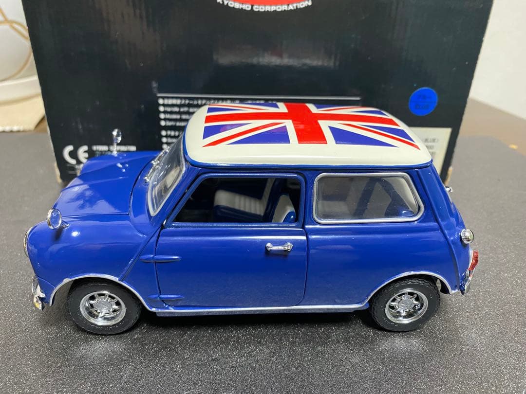京商　　1/18 ミニクーパー