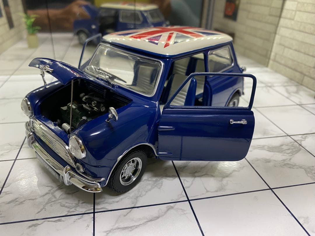 京商　　1/18 ミニクーパー