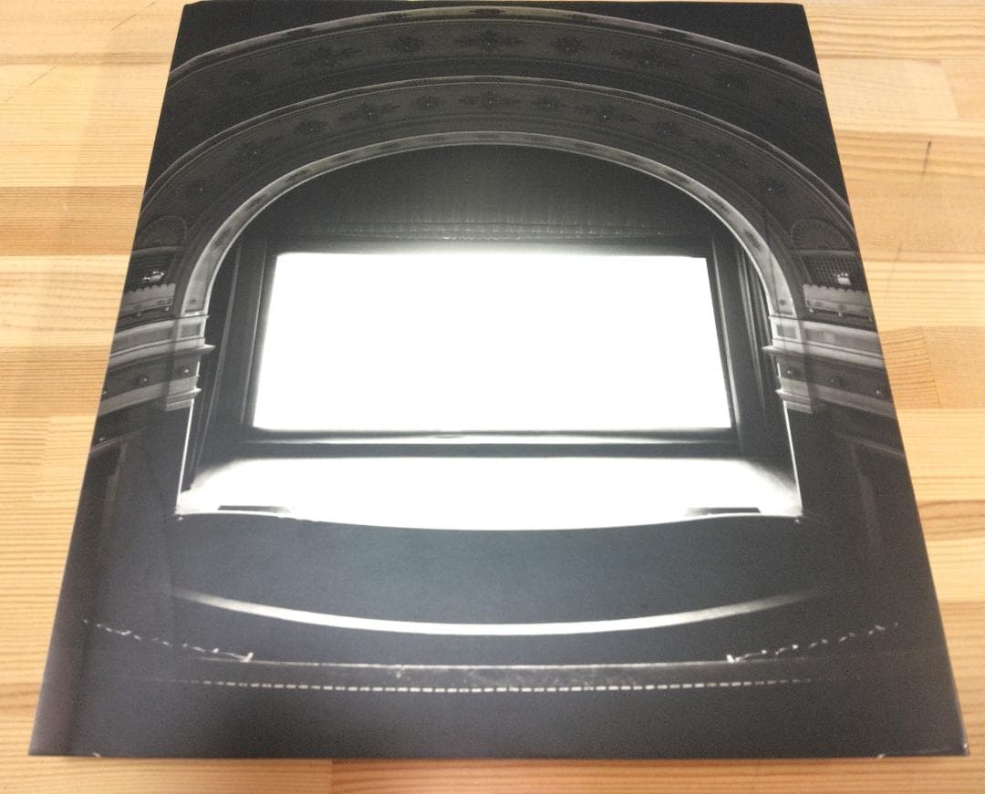 Hiroshi sugimoto　Theaters杉本博司 劇場damiani