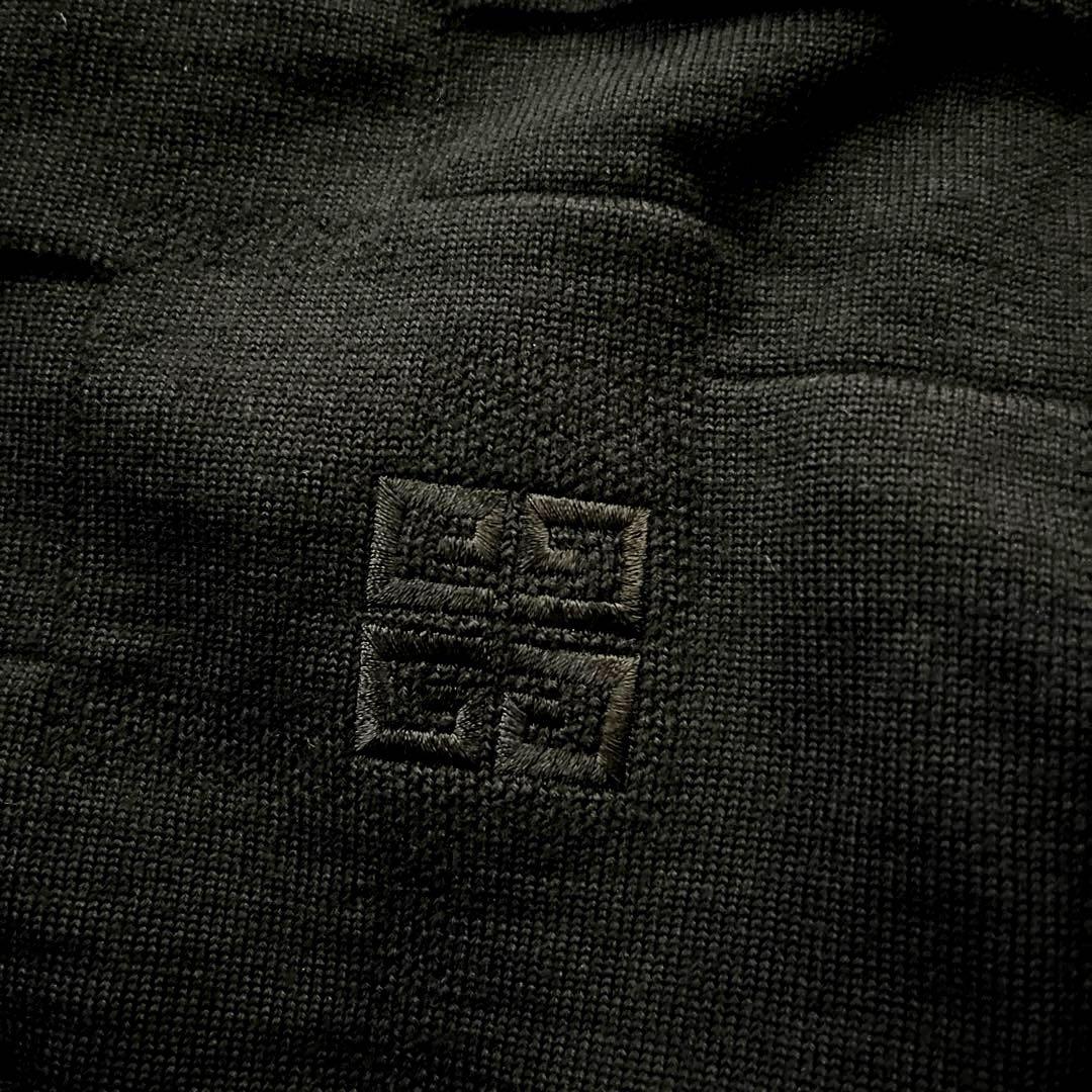 ●未使用品　ジバンシー　ニット　セーター　ゴルフ　ブラック　刺繍ロゴ